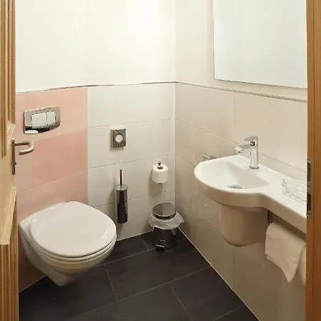 Garni Schloss Schoenberg