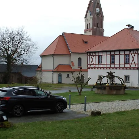 Garni Schloss Schoenberg Bed & Breakfast 4*