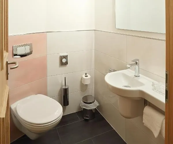 Garni Schloss Schoenberg