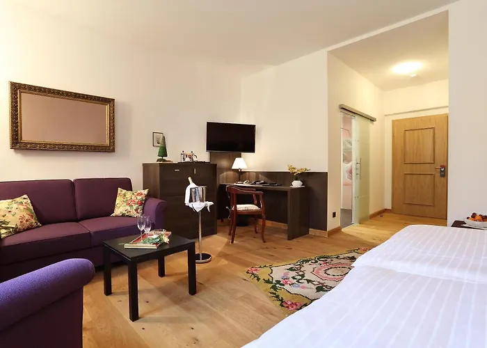 Garni Schloss Schoenberg فندق مبيت وإفطار 3*