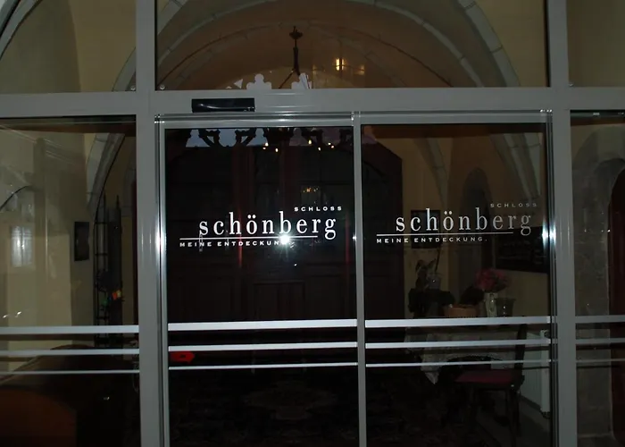 Garni Schloss Schoenberg 3*