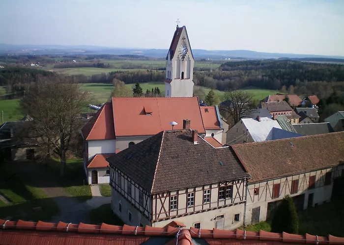 فندق مبيت وإفطار Garni Schloss Schoenberg 3*