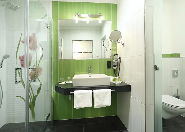 فندق مبيت وإفطار Garni Schloss Schoenberg 3*